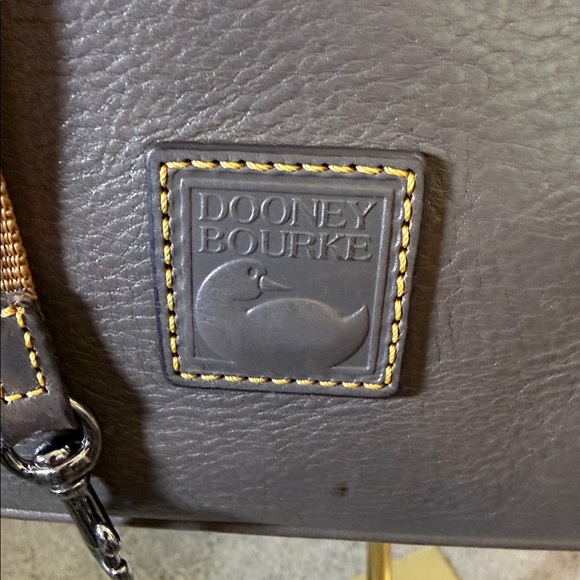 Dooney & Bourke Elegant Gray Leather Crossbody Bag - Picture 12 of 12